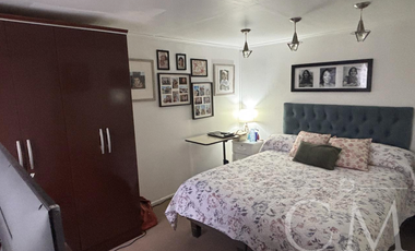 casa en calle San Luis , sector Parque Krahmer