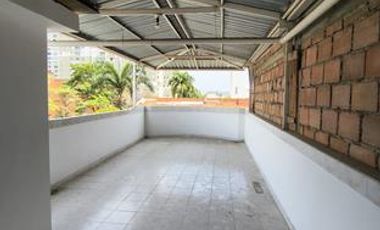 ALQUILO EXCELENTE CASA TRIPLANTA AL SUR DE CALI EN CALI CANTO.