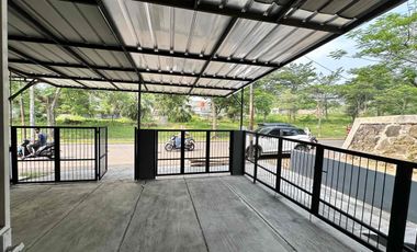 di sewakan rumah di boulevard di metland cileungsi cibubur cocok untuk sekalian untuk usaha