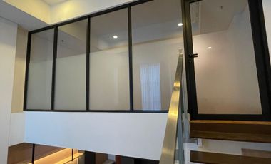 Exclusive 2nd floor, Office for Rent, Fully Equipped, New & Affordable in Roseville SOHO & Suite BSD City