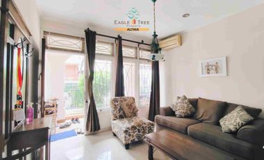 Disewakan Rumah 2 Lantai Rapi Siap Huni Full Furnish di Bintaro Sektor 9