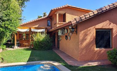 Vivienda 4 Dormitorios y 4 Baños, piscina.