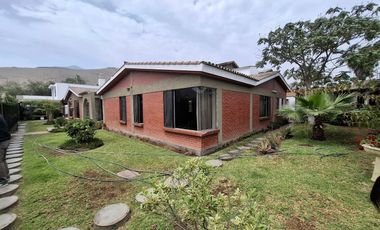 CASA DE UN SOLO PISO EN LA MOLINA: 650 M2, 4 DORM+ESCRIT, 3 BAÑ, $ 498,000