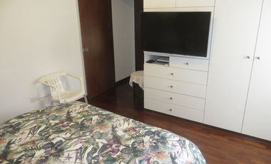 CASA DE UN SOLO PISO EN LA MOLINA: 650 M2, 4 DORM+ESCRIT, 3 BAÑ, $ 498,000