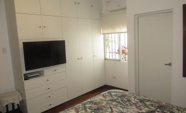 CASA DE UN SOLO PISO EN LA MOLINA: 650 M2, 4 DORM+ESCRIT, 3 BAÑ, $ 498,000