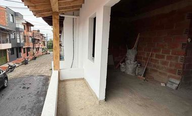 🏠 ¡Oportunidad de Inversión o Vivienda en El Carmen de Viboral! 💰✨

Se vende segundo y tercer piso en obra negra, ideal para terminar al gusto o como proyecto familiar/inversión.