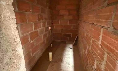 🏠 ¡Oportunidad de Inversión o Vivienda en El Carmen de Viboral! 💰✨

Se vende segundo y tercer piso en obra negra, ideal para terminar al gusto o como proyecto familiar/inversión.