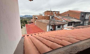 🏠 ¡Oportunidad de Inversión o Vivienda en El Carmen de Viboral! 💰✨

Se vende segundo y tercer piso en obra negra, ideal para terminar al gusto o como proyecto familiar/inversión.