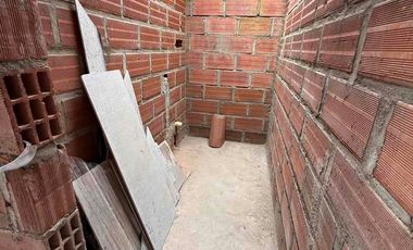 🏠 ¡Oportunidad de Inversión o Vivienda en El Carmen de Viboral! 💰✨

Se vende segundo y tercer piso en obra negra, ideal para terminar al gusto o como proyecto familiar/inversión.