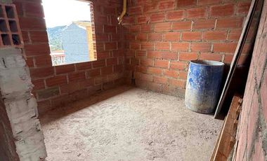 🏠 ¡Oportunidad de Inversión o Vivienda en El Carmen de Viboral! 💰✨

Se vende segundo y tercer piso en obra negra, ideal para terminar al gusto o como proyecto familiar/inversión.