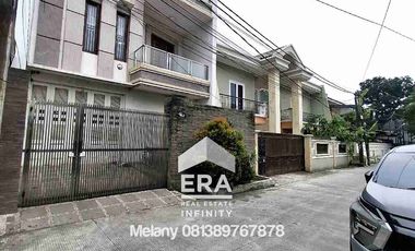 Rumah bagus berlokasi di tubagus angke, jalan lebar, siap huni, lepas segera