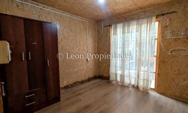 Leon Propiedades arrienda cabaña en sector Cuyuncacvi, Curacaví.