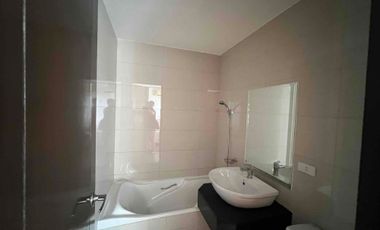 3 Bedroom Condo FOR SALE in One Central across RCBC Plaza