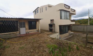 Venta de 2 Casas en Terreno de 484m²