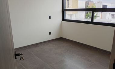 CASA EN VENTA EN LOMALTA TRES MARIAS MORELIA
