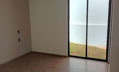 CASA EN VENTA EN LOMALTA TRES MARIAS MORELIA