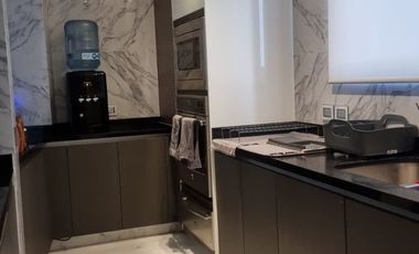 Residencia de lujo en venta Fraccionamiento La Rioja, al sur de la ciudad venta o renta