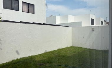 VENDO CASA EN LA RIVIERA VERACRUZANA, LADO BOCA DEL RIO