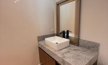 Casa en renta en residencial privado con amenidades