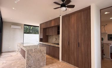 Casa en renta en residencial privado con amenidades