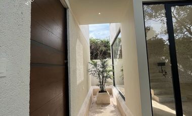 Casa en renta en residencial privado con amenidades