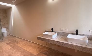 Casa en renta en residencial privado con amenidades