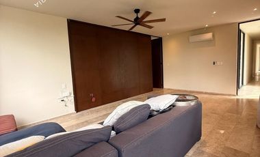Casa en renta en residencial privado con amenidades
