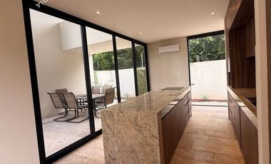 Casa en renta en residencial privado con amenidades