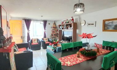 Vendo casa en villa Los Aromos