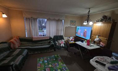 Se arrienda casa en Parque Krahmer, Valdivia.  Disponible desde enero