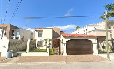 VENTA DE HERMOSA CASA