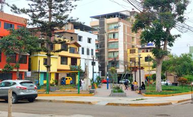 Se vende casa en San Juan de Miraflores Zona A, cerca a parque