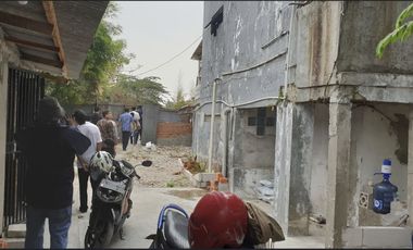 TERMURAH Lelang Rumah 683m2 hanya Rp. 4 juta/m2 di CBD Jakarta Barat & STRATEGIS : < 1 km dari Perumahan Elit Puri Indah & Permata Buana