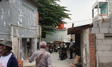 TERMURAH Lelang Rumah 683m2 hanya Rp. 4 juta/m2 di CBD Jakarta Barat & STRATEGIS : < 1 km dari Perumahan Elit Puri Indah & Permata Buana