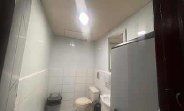 Se alquila un acogedor 1er piso amoblado en el Jr. Lampa, cdra 11, en el Cercado de Lima. Es ideal para una oficina contable, estudio jurídico y afine