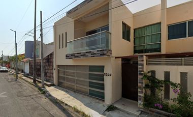 CASA EN VENTA GRACIANO SÁNCHEZ BOCA DEL RO VERACRUZ DERC DE LA PLAYA LOS DELFINES
