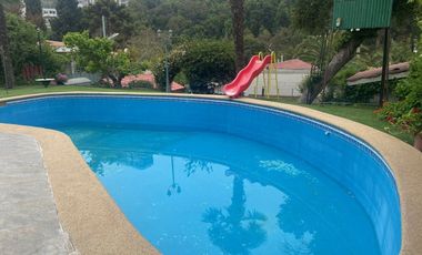 SE VENDE HERMOSA PROPIEDAD PASO HONDO 1.300 M2  4 DORMITORIOS TRES BAÑOS PISCINA JARDINES UF 8.500