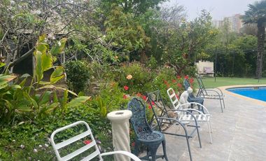 SE VENDE HERMOSA PROPIEDAD PASO HONDO 1.300 M2  4 DORMITORIOS TRES BAÑOS PISCINA JARDINES UF 8.500