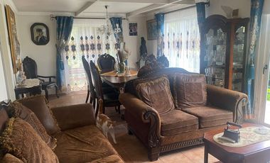 SE VENDE HERMOSA PROPIEDAD PASO HONDO 1.300 M2  4 DORMITORIOS TRES BAÑOS PISCINA JARDINES UF 8.500