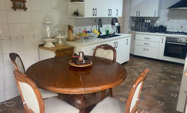 SE VENDE HERMOSA PROPIEDAD PASO HONDO 1.300 M2  4 DORMITORIOS TRES BAÑOS PISCINA JARDINES UF 8.500