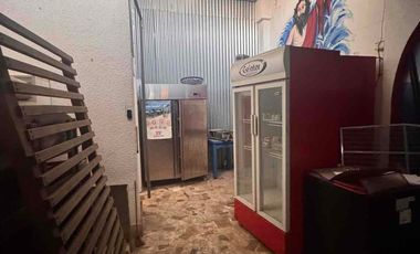 SE VENDE local / Restaurante en barrio Brasil STGO