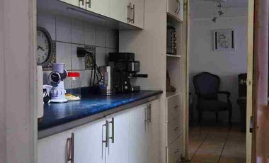 Bonita Casa en Calle Papa San Telesforo, Pudahuel