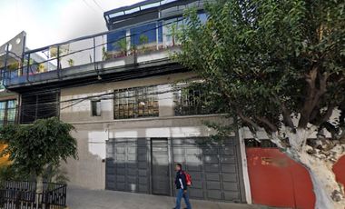 CASA EN REMATE EN GABRIEL MANCERA DEL VALLE CENTRO CDMX