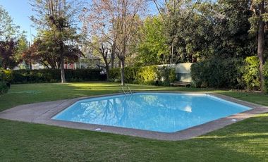 Edifico ícono en la comuna de Vitacura, vistas despejadas en piso 11 frente al Club Manquehue