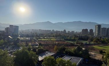 Edifico ícono en la comuna de Vitacura, vistas despejadas en piso 11 frente al Club Manquehue