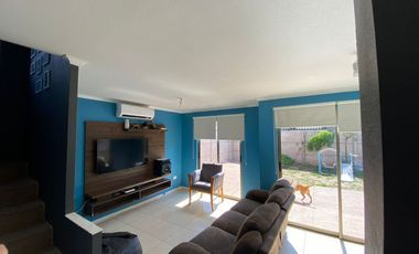 Venta De Casa En Estancia Liray, Condominio El Cedro, Colina