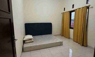 Rumah di Sewakan Furniaed dlm perumahan dkt Fe UII, amikom condongcatur