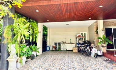 ด่วน !! ขายบ้านเดี่ยว ทำเลใกล้ทางด่วน ตกแต่งต่อเติม ด้วยวัสดุแข็งแรง  สวย งาม  สภาพนางฟ้า  ที่ ม.วรารมย์ พรีเมี่ยม วัชรพล-จตุโชติ Vararom Premium