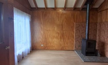 Casas en Coyhaique | Amplia casa de 2 pisos con vista al Cerro Mackay