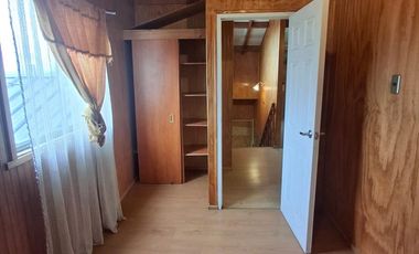 Casas en Coyhaique | Amplia casa de 2 pisos con vista al Cerro Mackay